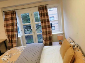 Stunning 4-Bed House in London